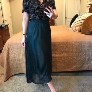 Ann Taylor Pleated Emerald Skirt